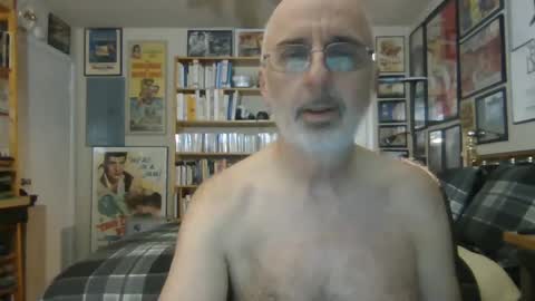 Snapshot of gentcallr chatting on 02.21.25 Steve online show from 02.21.25