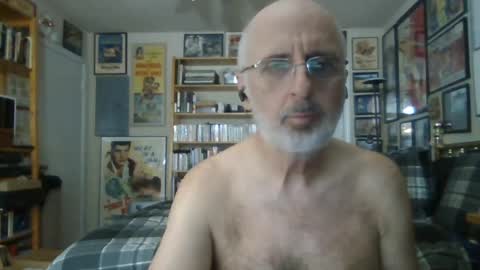 Snapshot of gentcallr chatting on 07.18.26 Steve online show from 07.18.26