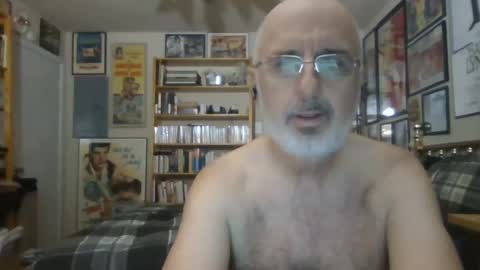 Snapshot of gentcallr chatting on 07.26.26 Steve online show from 07.26.26
