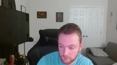 Snapshot of genuinedge chatting on 11.17.25 genuinedge online show from 11.17.25