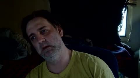Snapshot of geoffbmn chatting on 04.19.26 geoffbmn online show from 04.19.26