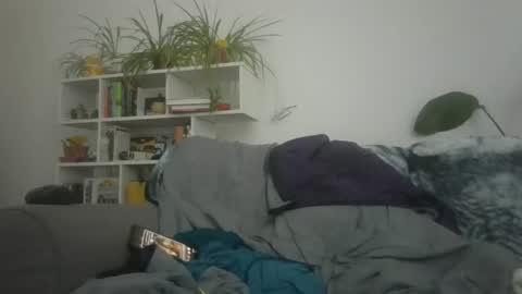 Snapshot of geon2xx chatting on 09.08.25 Geon online show from 09.08.25