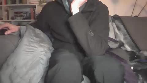 Snapshot of geon2xx chatting on 10.28.25 Geon online show from 10.28.25