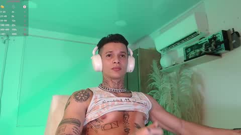Snapshot of george_prince2 chatting on 12.02.24 independent model online show from 12.02.24