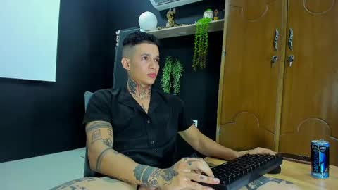Snapshot of george_prince2 chatting on 02.14.25 independent model online show from 02.14.25