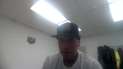 Snapshot of georgeschneider5858 chatting on 10.05.25 georgeschneider5858 online show from 10.05.25