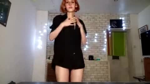 Snapshot of georgianahaeussler chatting on 05.31.26 Ellie online show from 05.31.26