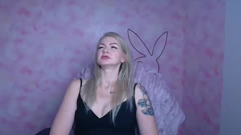 Snapshot of georgianight chatting on 02.10.26 Georgia online show from 02.10.26