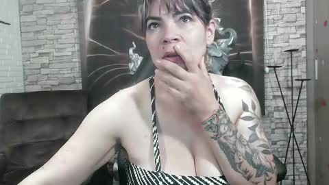 Georgina  online show from 02.03.25