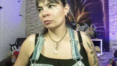 Georgina  online show from 09.14.25