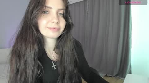 Snapshot of georginaroads chatting on 02.09.25 GeorginaRoads online show from 02.09.25