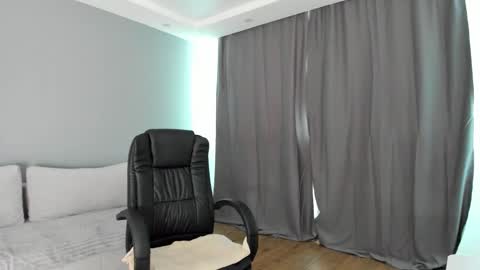 Snapshot of georginaroads chatting on 02.22.25 GeorginaRoads online show from 02.22.25