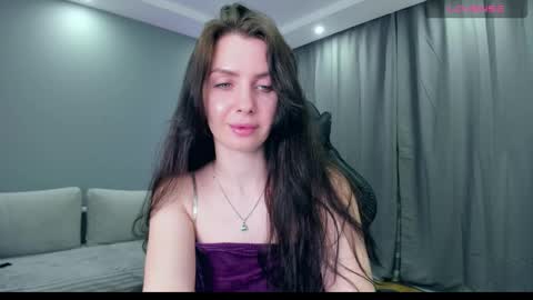 Snapshot of georginaroads chatting on 03.05.25 GeorginaRoads online show from 03.05.25