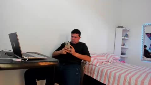 Snapshot of ger_sanm chatting on 05.22.26 Sanm online show from 05.22.26