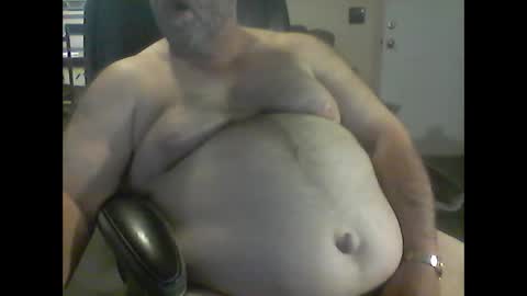 Snapshot of gerabo chatting on 01.30.25 gerabo online show from 01.30.25