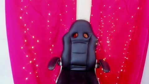 Snapshot of gerar_santos chatting on 12.14.25 Gerar online show from 12.14.25
