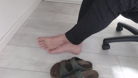 Snapshot of germansolebro chatting on 11.14.25 GermanSoleBro online show from 11.14.25