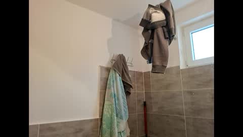 Snapshot of gescos chatting on 01.17.25 gescos online show from 01.17.25