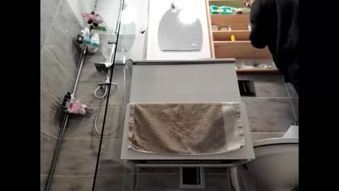 Snapshot of gescos chatting on 11.03.25 gescos online show from 11.03.25