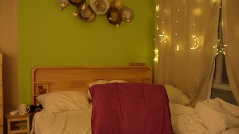 Snapshot of gessifossa chatting on 09.13.25 Anna online show from 09.13.25