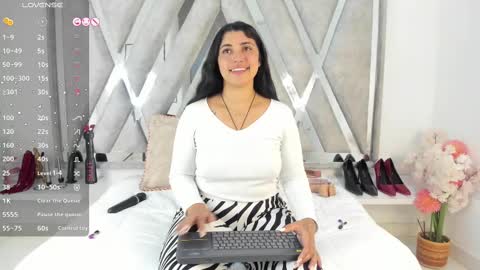 Danna Astrom online show from 03.11.25