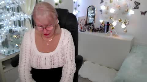 Ghertrudequeen online show from 12.22.25