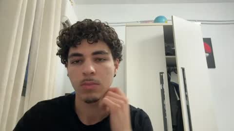 Snapshot of ghilassss chatting on 06.17.26 ghilassss online show from 06.17.26