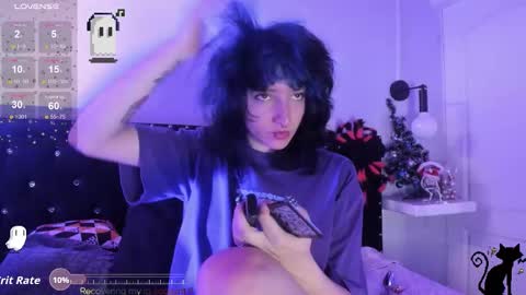 Snapshot of ghosty_doll chatting on 11.22.25 Allison online show from 11.22.25