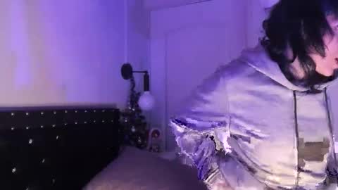 Snapshot of ghosty_doll chatting on 11.24.25 Allison online show from 11.24.25