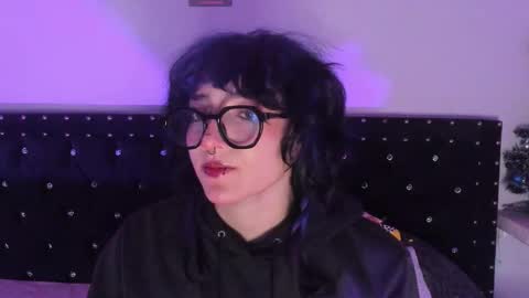 Snapshot of ghosty_doll chatting on 01.05.26 Allison online show from 01.05.26