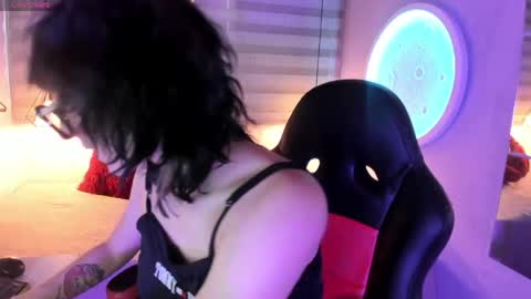 Allison  online show from 04.10.26