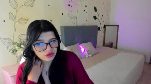 Gia online show from 10.26.25