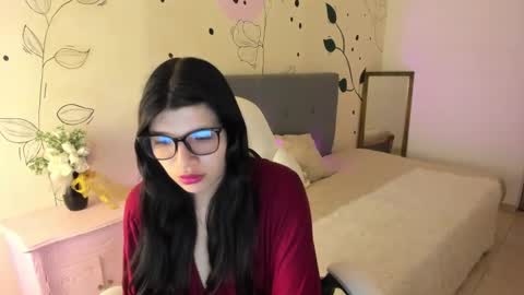 Gia online show from 10.28.25