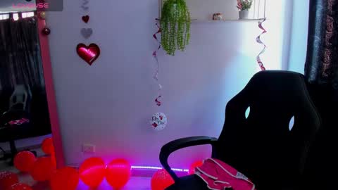 giaaaa   online show from 02.15.25