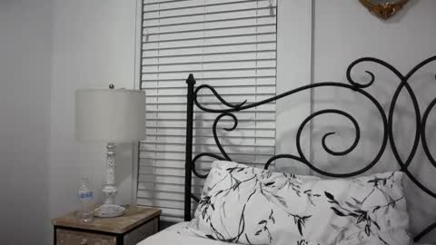 The Queen of Squirt online show from 03.30.26