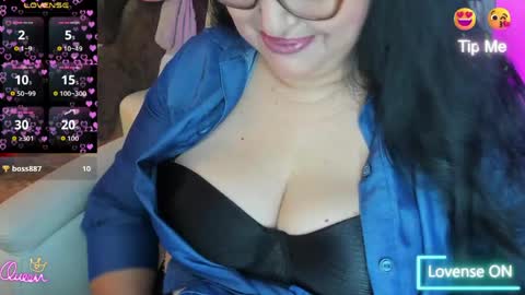 Snapshot of gia_nahomi chatting on 04.23.26 nahomi online show from 04.23.26
