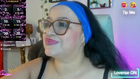 Snapshot of gia_nahomi chatting on 04.26.26 nahomi online show from 04.26.26