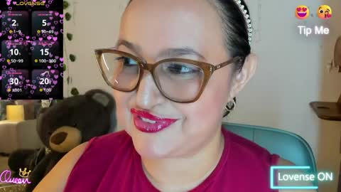 Snapshot of gia_nahomi chatting on 05.20.26 nahomi online show from 05.20.26