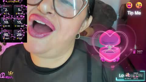 Snapshot of gia_nahomi chatting on 05.25.26 nahomi online show from 05.25.26