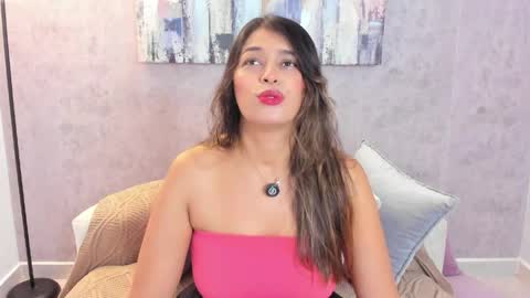 Snapshot of gia_watsonn chatting on 04.11.26 Gia online show from 04.11.26