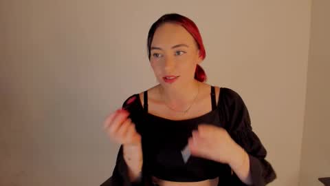 GIA WHITE Independet  online show from 03.25.26