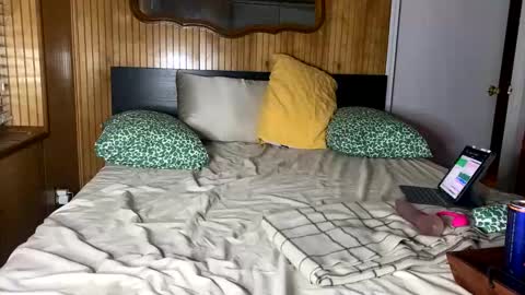 Giaa4ever online show from 09.12.25