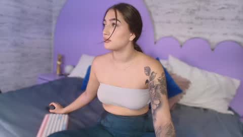 Gia online show from 04.22.26