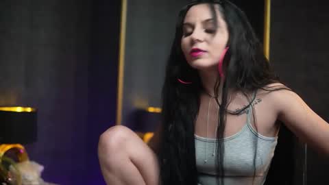  Gia  online show from 01.31.26