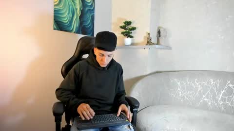 Snapshot of gian_rossii chatting on 06.05.26 GIAN online show from 06.05.26