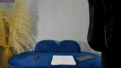 Snapshot of gian_rossii chatting on 06.14.26 GIAN online show from 06.14.26
