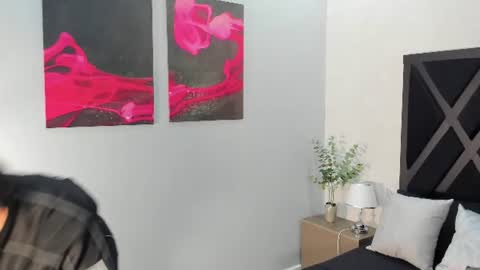 Snapshot of gian_rossii chatting on 06.20.26 GIAN online show from 06.20.26