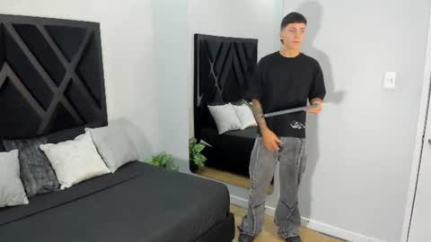 Snapshot of gian_rossii chatting on 06.30.26 GIAN online show from 06.30.26