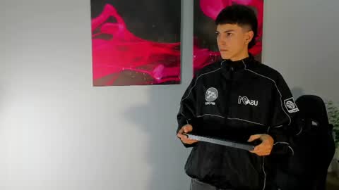 Snapshot of gian_rossii chatting on 07.01.26 GIAN online show from 07.01.26