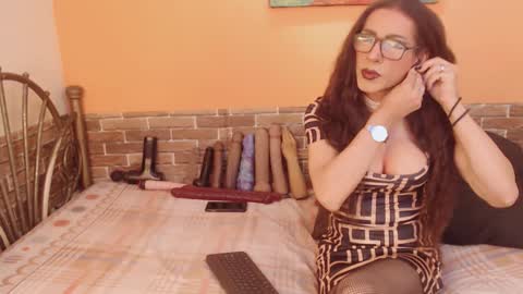 Snapshot of gianina_cd chatting on 01.17.25 Gianina online show from 01.17.25